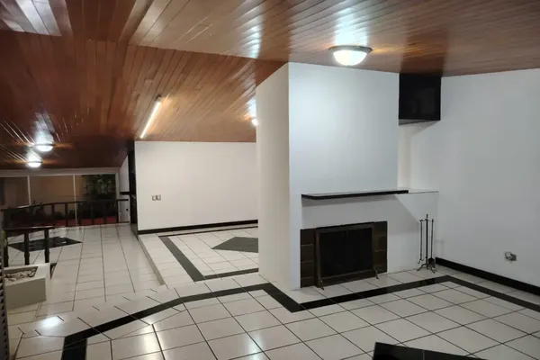 Foto de inmueble en Blvd. Capitán Carlos Camacho Espíritu #1, Col. Boulevares C.P. 72440, Puebla