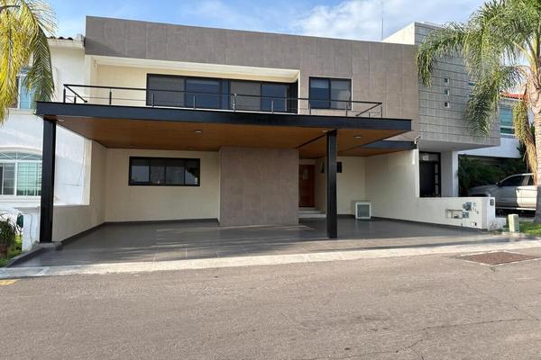 Foto de inmueble en BLVD. CENTRO SUR, Col. Centro Sur C.P. 76090, Querétaro