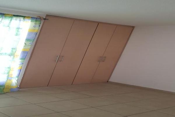 Foto de inmueble en Blvd de la Naci?n, Col. Lomas de San Pedrito (Sección Portales) C.P. 76148, Querétaro
