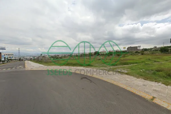 Foto de inmueble en Blvd. de las Américas, Col. Los Candiles C.P. 76903, Corregidora