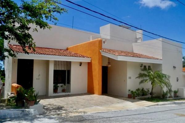 Foto de inmueble en Boulevard de las lomas, Col. Lomas del Castillo C.P. 24030, Campeche
