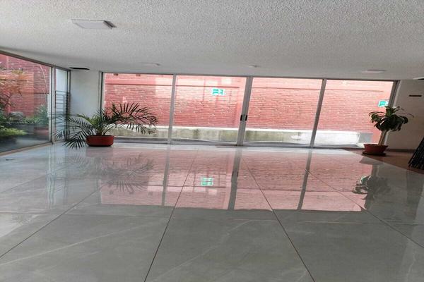 Foto de inmueble en Boulevard de las Misiones, Col. Ciudad Satélite C.P. 53100, Naucalpan de Juárez