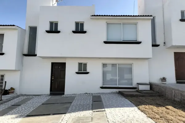 Foto de inmueble en Boulevard de Los Gobernadores, Col. Monte Blanco III C.P. 76087, Querétaro