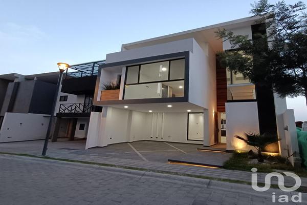 Foto de inmueble en BOULEVARD DE LOS LAGOS, calle Fase Sur #308, Col. Lomas de Angelópolis C.P. 72830, San Andrés Cholula