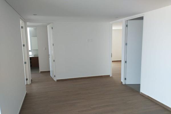 Foto de inmueble en Blvd. de los Lagos Lomas de Angelópolis, Col. Santa Clara Ocoyucan C.P. 72850, Ocoyucan