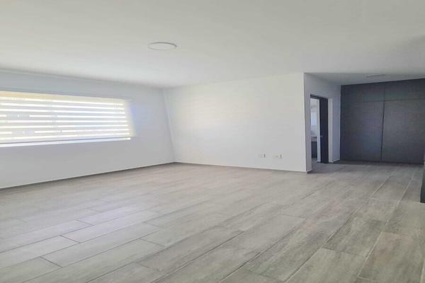 Foto de inmueble en Boulevard Diamante, Col. Corregidora C.P. 76220, Querétaro