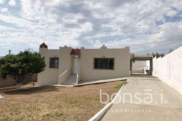 Foto de inmueble en Blvd. Geranios, Col. ED Ruiz Cortínez C.P. 22813, Ensenada