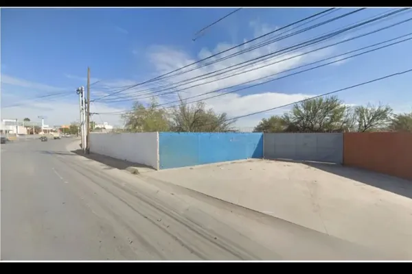 Foto de inmueble en blvd independencia, Col. Quintas San Isidro C.P. 27016, Torreón