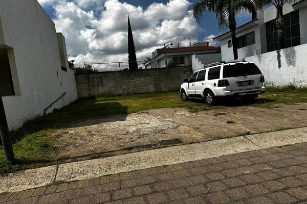 Foto de inmueble en Boulevard Jardín Real Poniente #75, Col. Jardín Real C.P. 45136, Zapopan