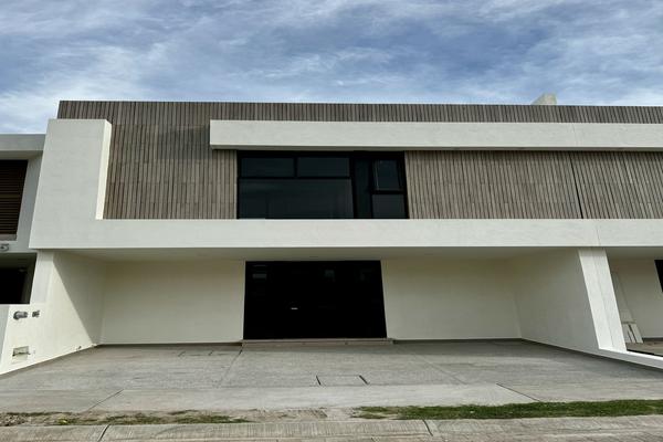 Foto de inmueble en Boulevard Juan Pablo II, Col. Santa Elena C.P. 20230, Aguascalientes