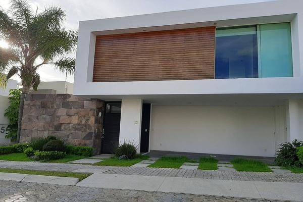Foto de inmueble en Blvd Las FloresLomas de Angelópoliscp 72830, Col. Lomas de Angelópolis II C.P. 72830, San Andrés Cholula