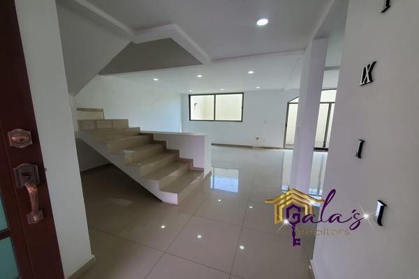 Foto de inmueble en BLVD LAS PALMAS, Col. Residencial las Palmas C.P. 42083, Pachuca de Soto