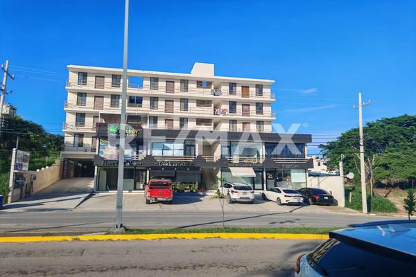 Foto de inmueble en Boulevard Loma Real, Col. Lomas Del Chairel C.P. 89360, Tampico