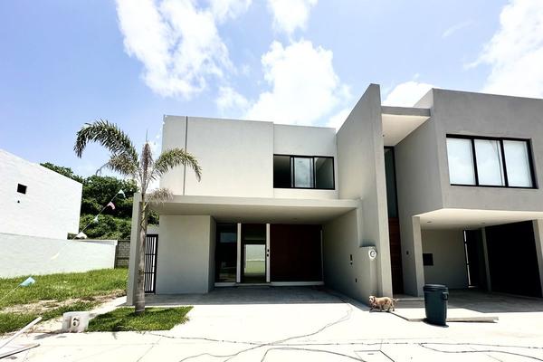 Foto de inmueble en Blvd Lomas dorado, Col. Ejido Primero de Mayo Norte C.P. 94297, Boca del Río