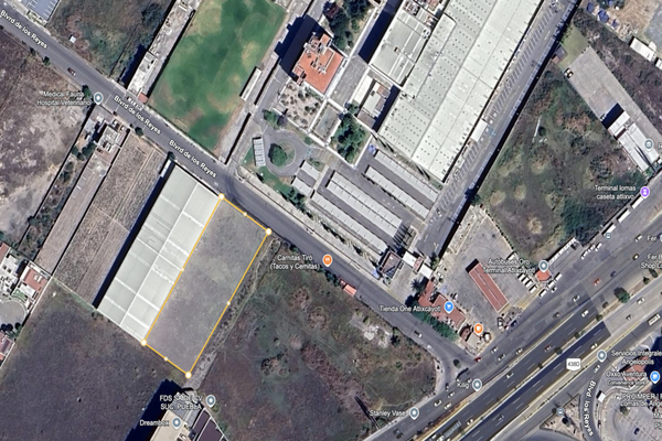 Foto de inmueble en Blvd Los Reyes, Col. San Bernardino Tlaxcalancingo C.P. 72820, San Andrés Cholula