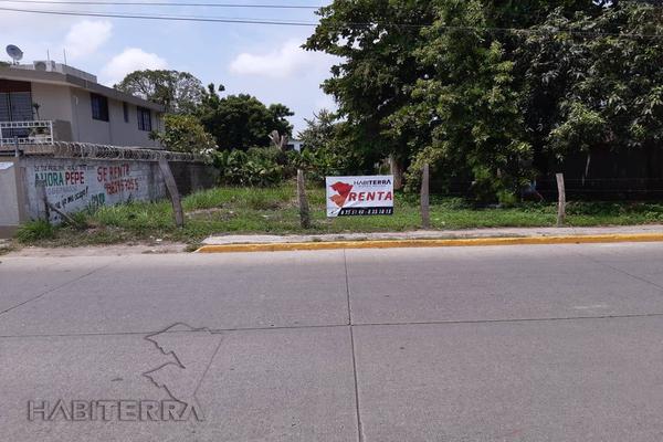 Foto de inmueble en BOULEVARD MAPLES ARCE, Col. Adolfo Ruiz Cortines C.P. 92880, Tuxpan