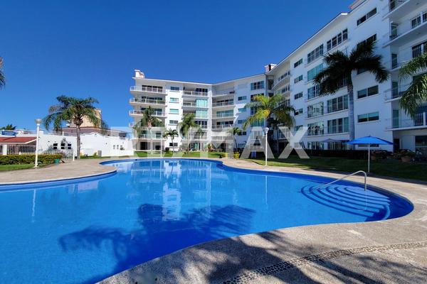 Foto de inmueble en Blvd. Marina Mazatlán, Col. Marina Mazatlán C.P. 82103, Mazatlán