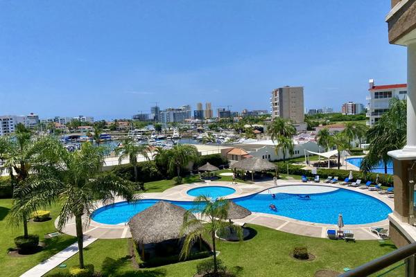 Foto de inmueble en Blvd Marina Mazatlan, Col. Marina Mazatlán C.P. 82103, Mazatlán