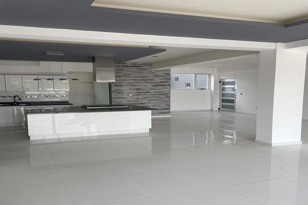 Foto de inmueble en Blvd. Metropolitano Corregidora, Col. Corregidora C.P. 76220, Querétaro