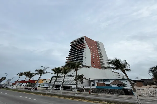 Foto de inmueble en Boulevard Miguel Alemán #3822, Col. El Morro las Colonias C.P. 94293, Boca del Río