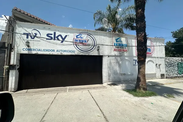 Foto de inmueble en BLVD.MIGUEL ALEMAN #637, Col. Las Rosas C.P. 35090, Gómez Palacio