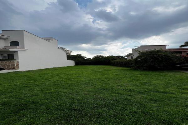 Foto de inmueble en BLVD PASEO LOMAS DEL BOSQUE, Col. Atlas Colomos C.P. 45118, Zapopan
