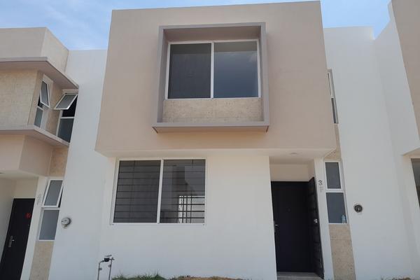 Foto de inmueble en Blvd primavera, Col. Arrayanes C.P. 45066, Zapopan