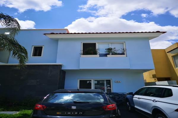 Foto de inmueble en Blvd.Prol.Mariano Otero, Col. Coto Nueva Galicia C.P. 45645, Tlajomulco de Zúñiga
