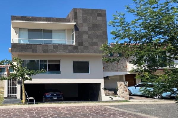 Foto de inmueble en Blvd Prolongación Mariano Otero, Col. Nueva Galicia Residencial C.P. 45645, Tlajomulco de Zúñiga