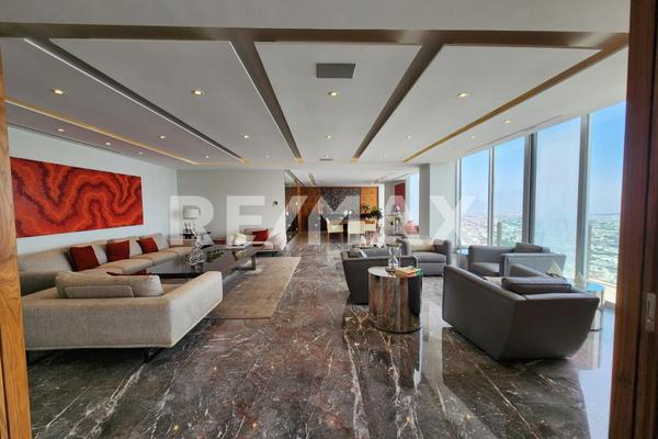 Foto de inmueble en Blvd. Puerta del Sol, Col. Residencial Dinastía C.P. 64639, Monterrey