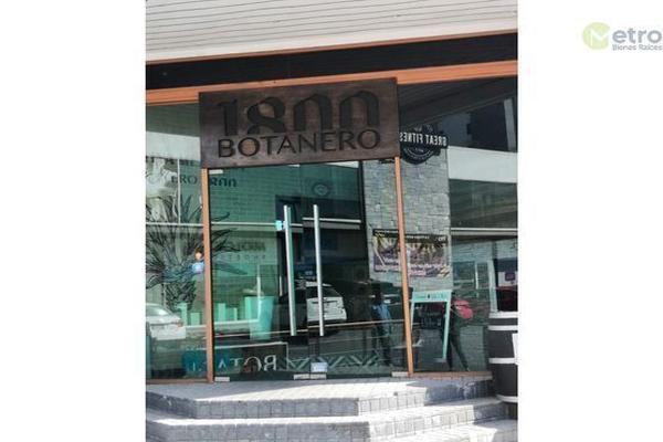 Foto de inmueble en Blvd Rogelio Cantu Gomez, Col. Balcones de Colinas de San Jerónimo C.P. 64638, Monterrey