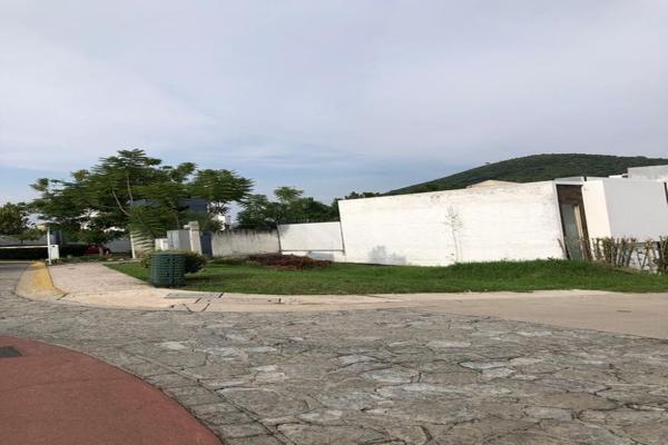 Foto de inmueble en Boulevard Senderos de Monteverde #281, Col. Senderos de Monte Verde C.P. 45646, Tlajomulco de Zúñiga
