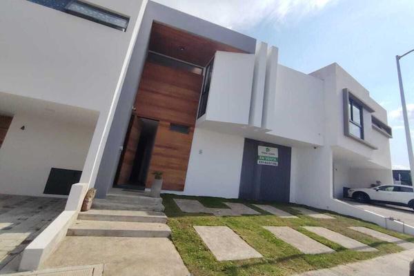 Foto de inmueble en Boulevard Senderos de Monteverde, Col. Senderos de Monte Verde C.P. 45646, Tlajomulco de Zúñiga