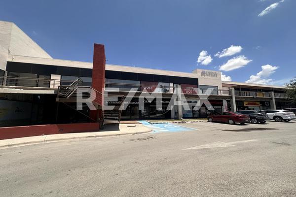 Foto de inmueble en Blvd. Senderos, Col. Residencial Senderos C.P. 27018, Torreón