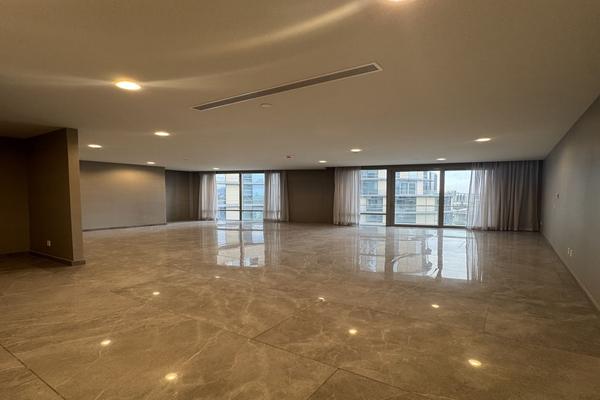 Foto de inmueble en Blvd. Sofia, Col. Valle Del Campestre C.P. 66265, San Pedro Garza García