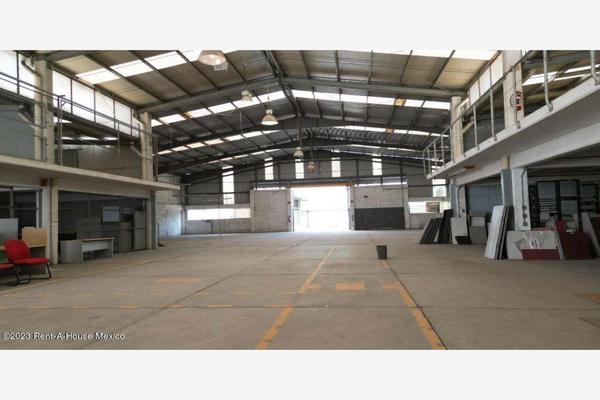 Foto de inmueble en Boulevard Tultitlan #1, Col. Tultitlán C.P. 54918, Tultitlán
