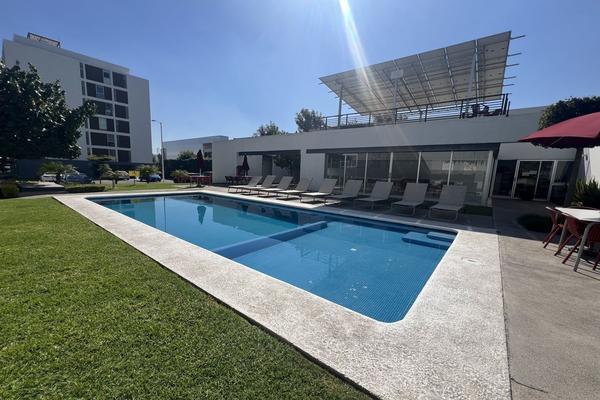 Foto de inmueble en Blvd Valle del Silicio, Col. Nueva Galicia Residencial C.P. 45645, Tlajomulco de Zúñiga