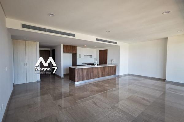 Foto de inmueble en Boulevard Valle Real, Col. Valle Real C.P. 45019, Zapopan