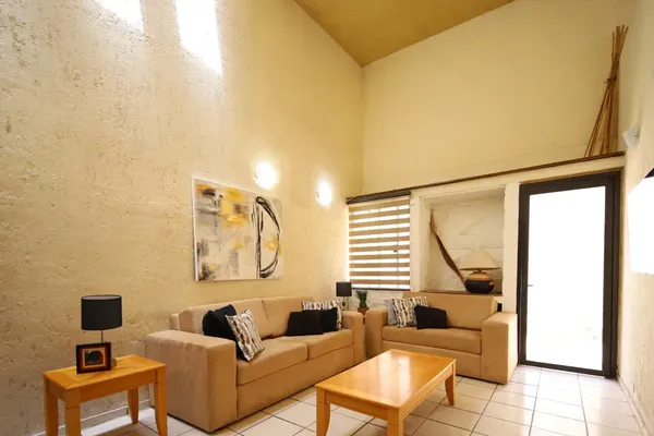 Foto de inmueble en brasilia #1985, Col. Nuevo San Isidro C.P. 27100, Torreón