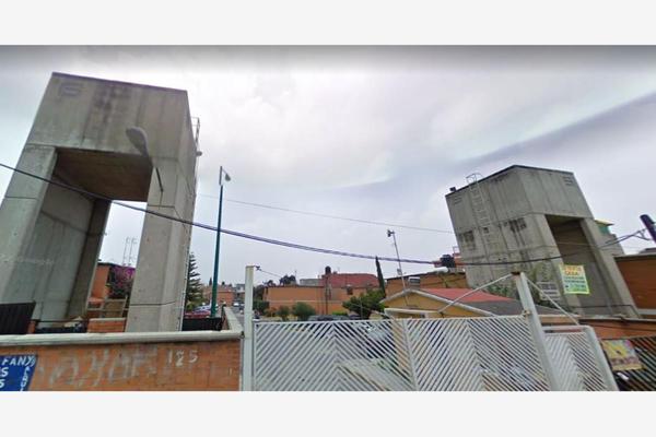 Foto de inmueble en Braulio Maldonado #125, Col. Consejo Agrarista Mexicano C.P. 09760, Iztapalapa