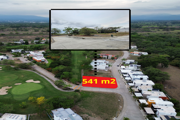 Foto de inmueble en Bugambilia, Col. Altozano C.P. 28530, Cuauhtémoc