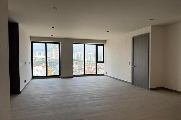 Foto de inmueble en Bulevard Valle de las Palmas, Col. Vista del Valle II, III, IV y IX C.P. 53296, Naucalpan de Juárez