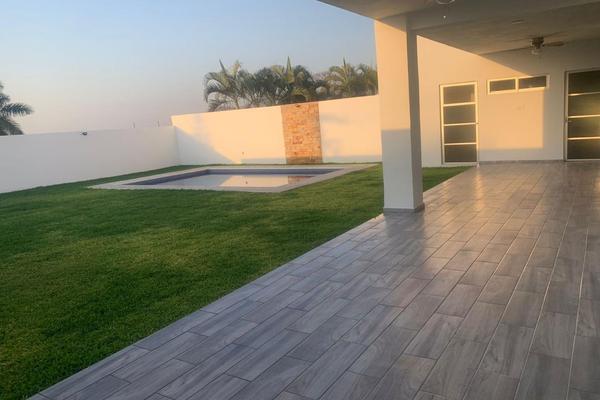Foto de inmueble en  , Col. Burgos Bugambilias C.P. 62584, Temixco