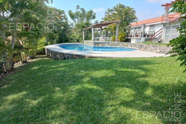 Foto de inmueble en  , Col. Burgos Bugambilias C.P. 62584, Temixco