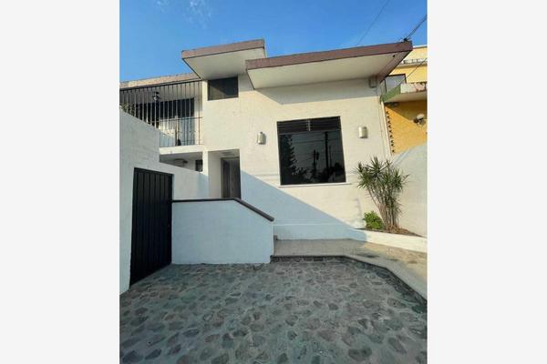 Foto de inmueble en  , Col. Burgos C.P. 62584, Temixco