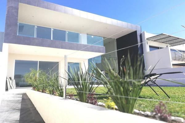 Foto de inmueble en  , Col. Burgos C.P. 62584, Temixco