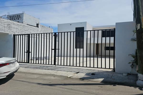 Foto de inmueble en Cjon.guanajuato 1 #1, Col. Sanchez Celis C.P. 82120, Mazatlán