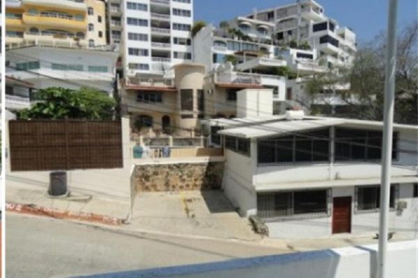 Foto de inmueble en PARAISO #2589, Col. Condesa C.P. 39690, Acapulco de Juárez