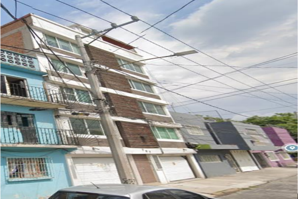 Foto de inmueble en Sur 113, Col. Sector Popular C.P. 09060, Iztapalapa