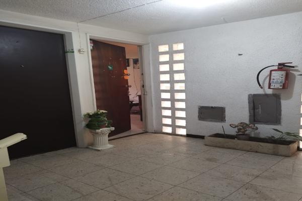 Foto de inmueble en Avenida  los Reyes #104Int. 104, Col. Cuautitlán Izcalli Centro Urbano C.P. 54700, Cuautitlán Izcalli